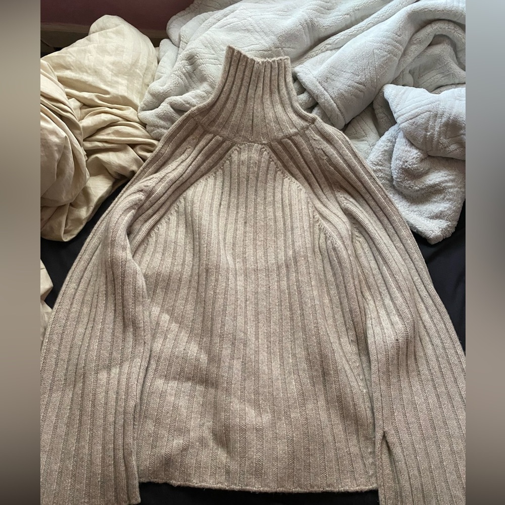 women’s wool turtleneck sweater